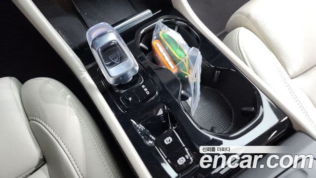 Volvo XC40 B4 Ultimate Bright, 2023 9