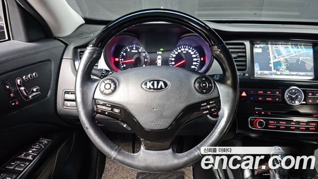 Kia K9 Special, 2013 13