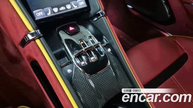 Ferrari 로마, 2023 15