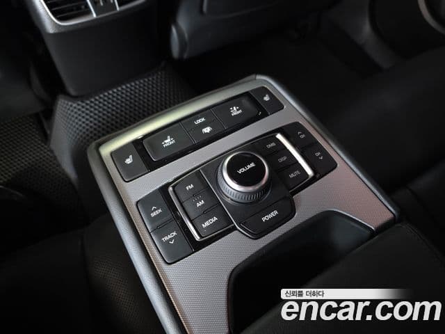 Genesis G80 Premium Luxury, 2017 17