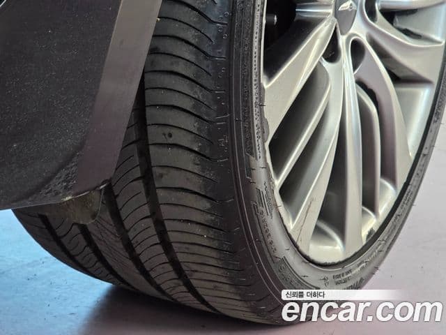 Genesis G80 Premium Luxury, 2017 19