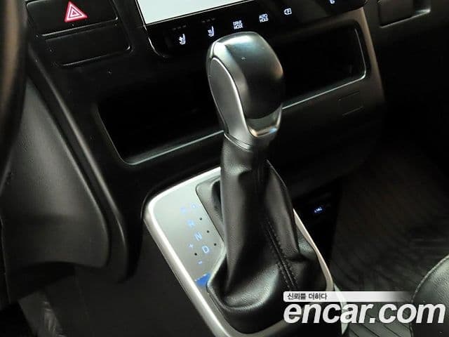 Hyundai Staria Modern, 2022 10
