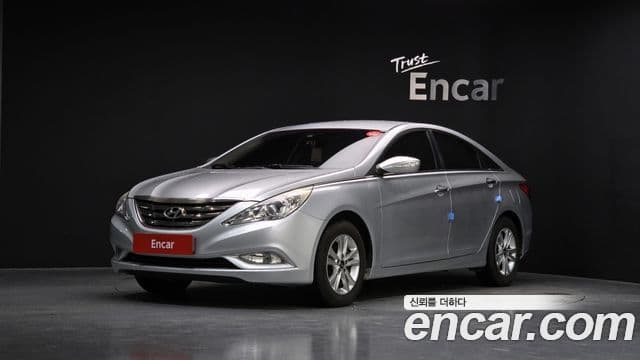 Hyundai YF Sonata LPI top, 2011 1