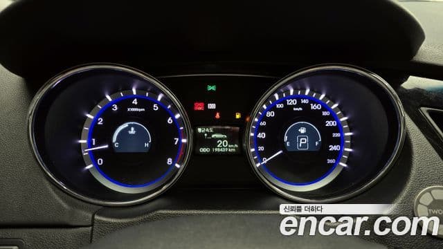 Hyundai YF Sonata LPI top, 2011 8