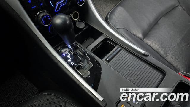 Hyundai YF Sonata LPI top, 2011 9