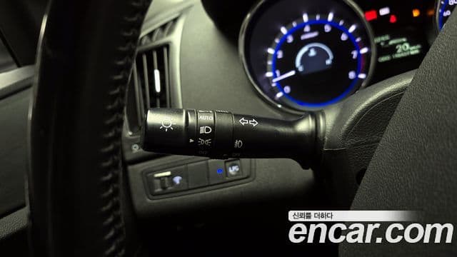 Hyundai YF Sonata LPI top, 2011 17