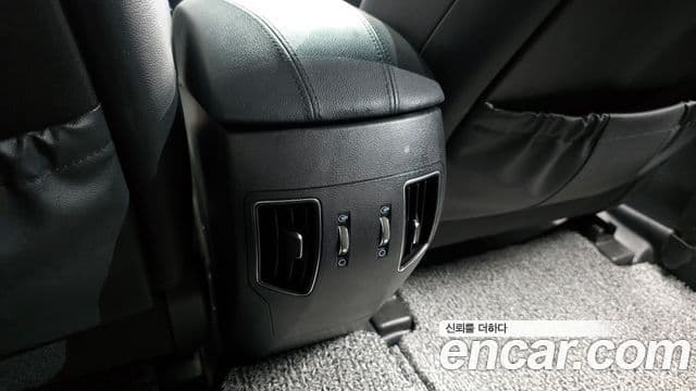 Hyundai YF Sonata LPI top, 2011 19