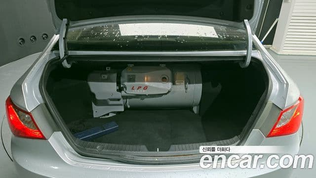 Hyundai YF Sonata LPI top, 2011 20