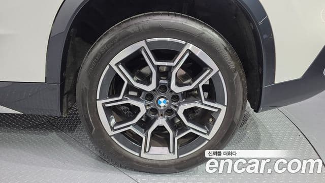 BMW X1 (U11) xDrive 20i xLine, 2024 все фото