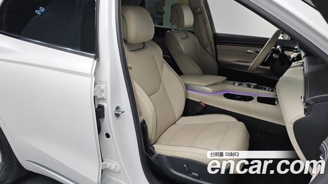 Genesis GV70, 2022 10