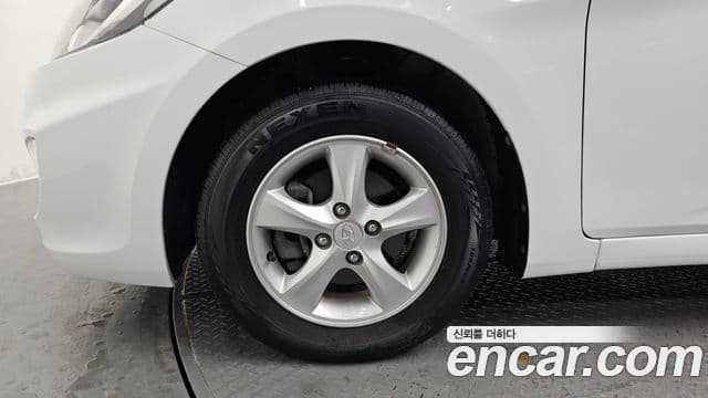 Hyundai Accent(новый кузов / новое поколение) Modern, 2014 все фото