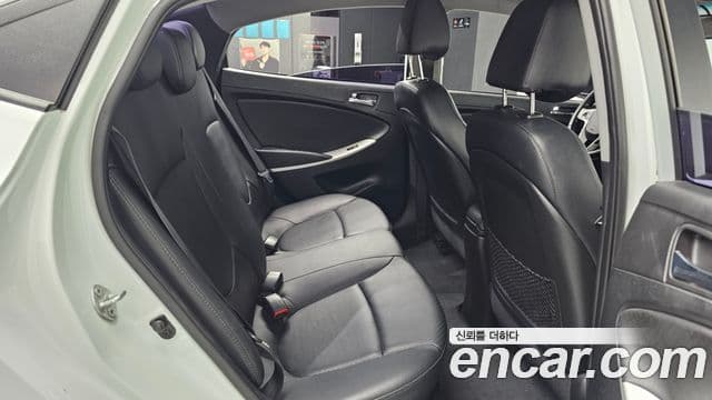 Hyundai Accent(новый кузов / новое поколение) Modern, 2014 12