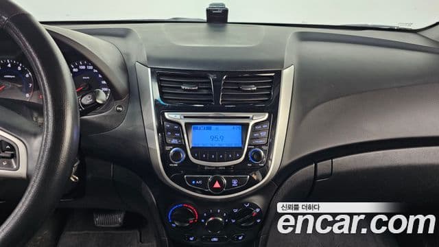 Hyundai Accent(новый кузов / новое поколение) Modern, 2014 14