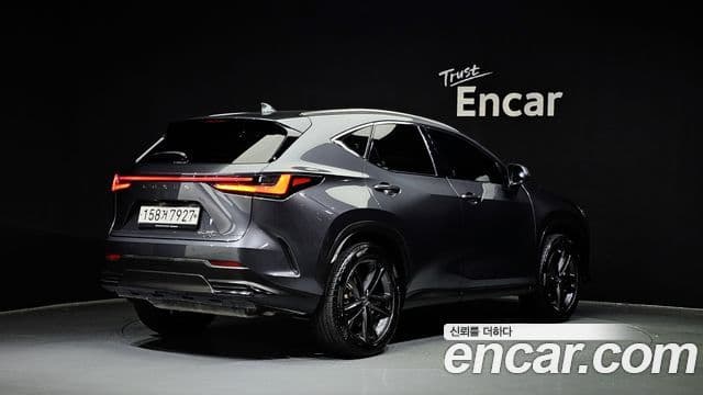 Lexus NX350h 2세대 Premium, 2022 2