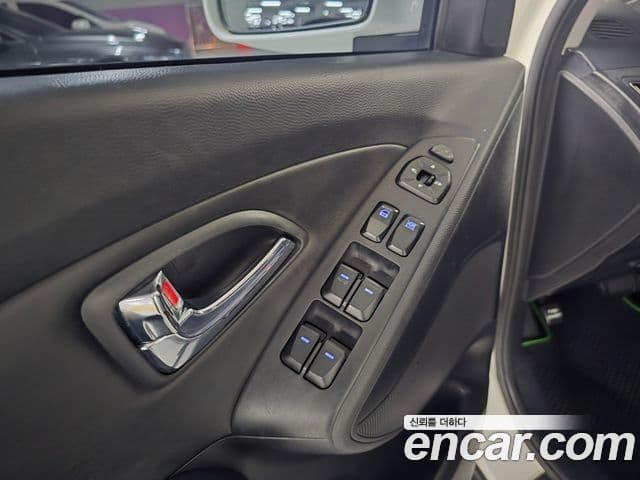 Hyundai Tucson ix Luxury, 2011 9