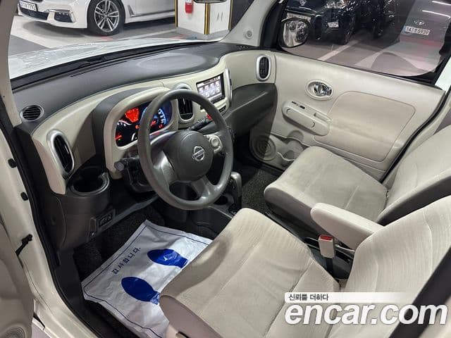 Nissan 큐브 Z12, 2011 9