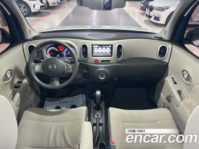 Nissan 큐브 Z12, 2011 17