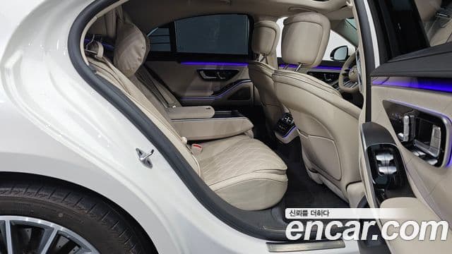 Mercedes-Benz S-класс W223 S400 d 4MATIC, 2023 12