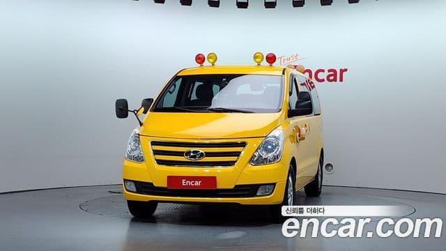 Hyundai Grand Starex детский перевозочный автомобиль, 2016 3