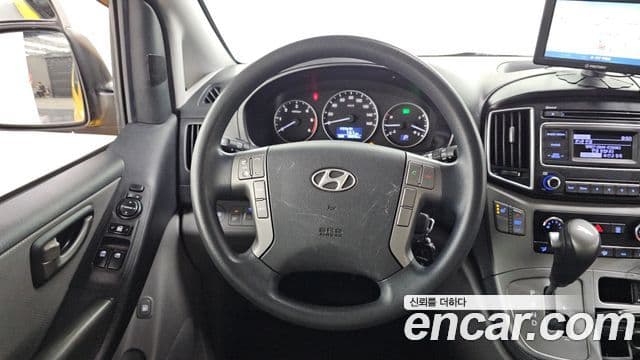 Hyundai Grand Starex детский перевозочный автомобиль, 2016 13