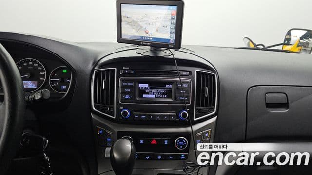 Hyundai Grand Starex детский перевозочный автомобиль, 2016 14