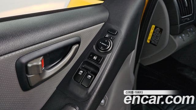 Hyundai Grand Starex детский перевозочный автомобиль, 2016 19