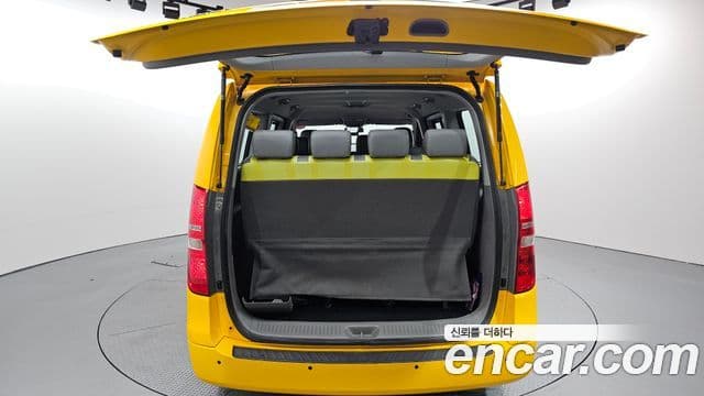 Hyundai Grand Starex детский перевозочный автомобиль, 2016 20