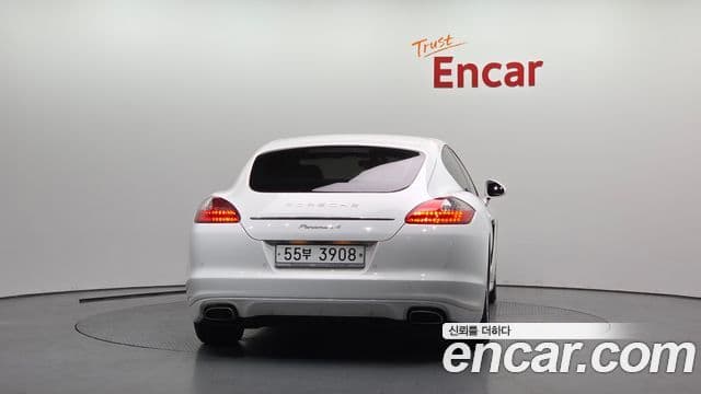 Porsche Panamera 970, 2011 4