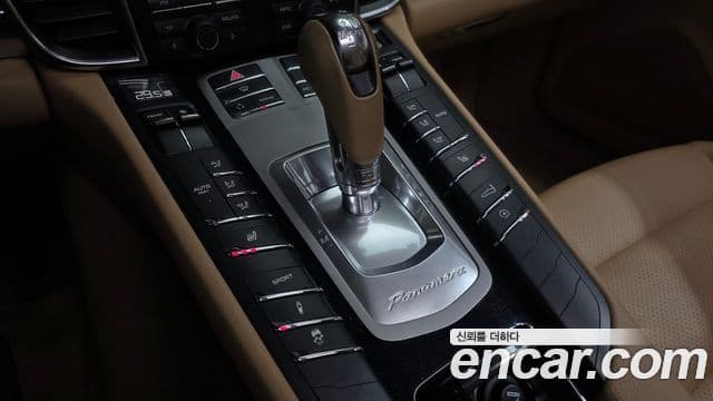 Porsche Panamera 970, 2011 9