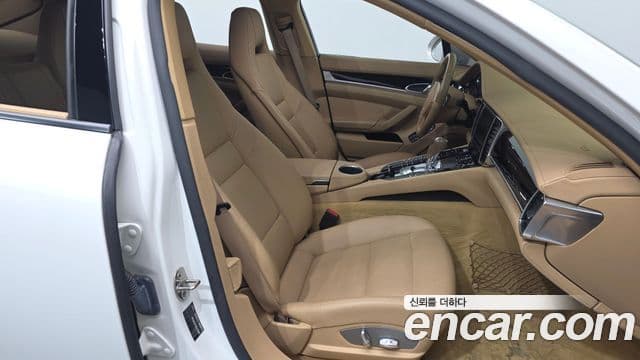Porsche Panamera 970, 2011 10