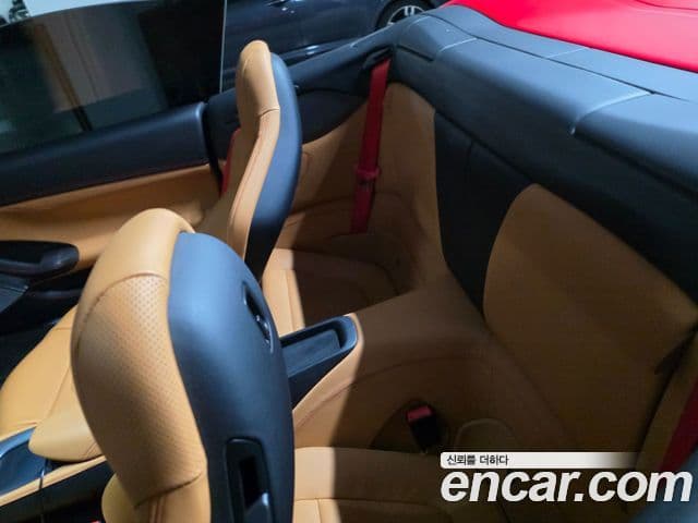 Ferrari 포르토피노 3.9 V8, 2020 11