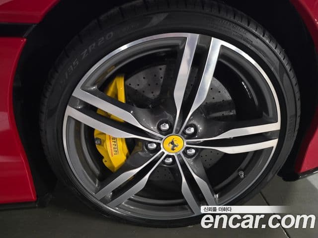 Ferrari 포르토피노 3.9 V8, 2020 20