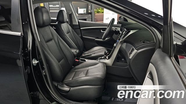 Hyundai i30(новый кузов / новое поколение) дизель 1.6 VGT PYL, 2014 10