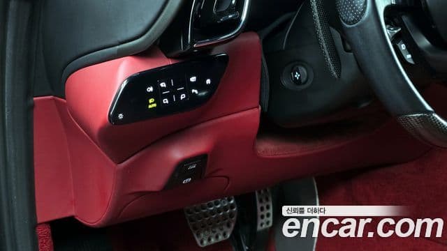 Ferrari 로마, 2023 17