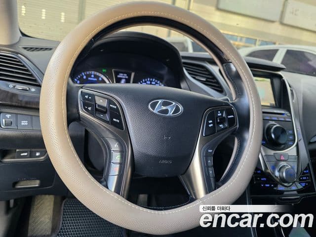 Hyundai Grandeur HG Luxury, 2011 9