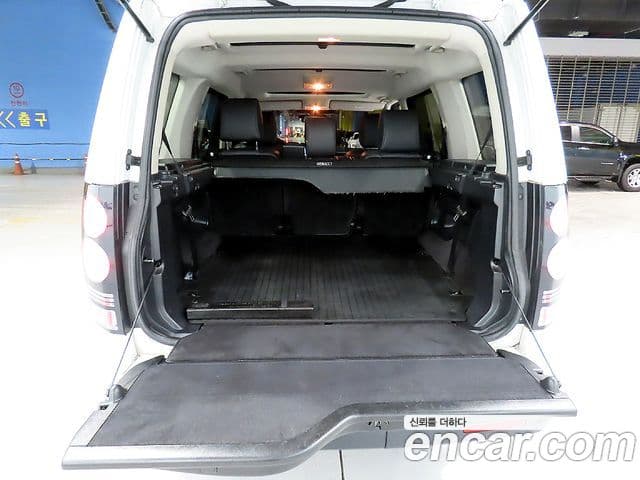 Land Rover Discovery 4 3.0 SDV6 SE, 2016 16