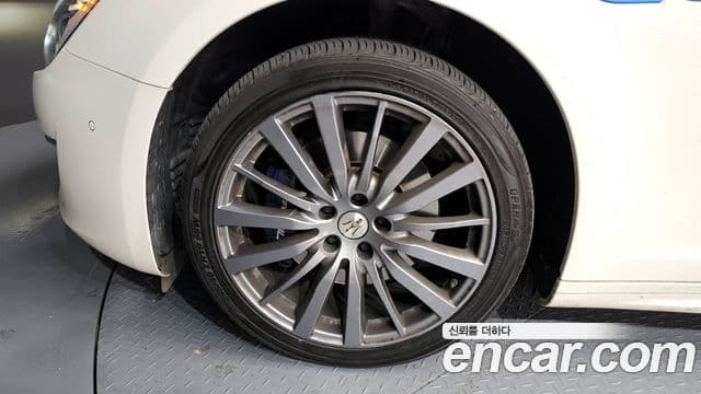 Maserati 기블리 3세대, 2022 все фото