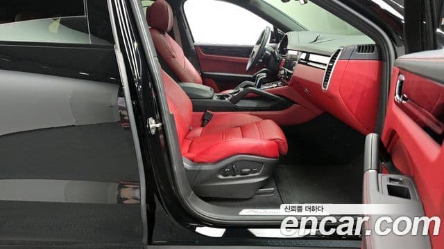 Porsche Cayenne (PO536) 3.0 купе Platinum Edition, 2023 11