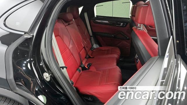 Porsche Cayenne (PO536) 3.0 купе Platinum Edition, 2023 12