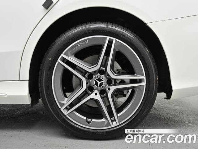 Mercedes-Benz C-класс W205 AMG Line, 2021 все фото