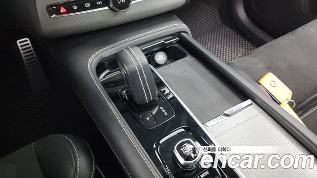 Volvo XC90 2세대 T8 R-Design гибрид, 2021 9