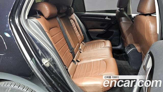 Volkswagen Гольф 7세대, 2015 12