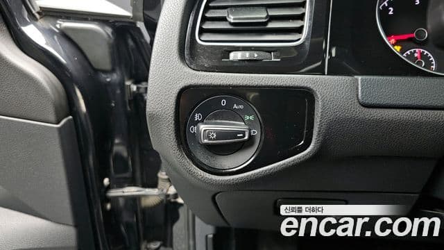 Volkswagen Гольф 7세대, 2015 17