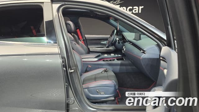 Genesis GV70, 2022 10