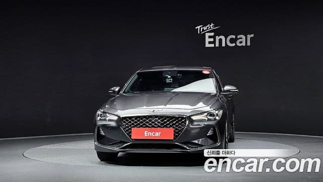 Genesis G70 Sport пакет, 2018 3