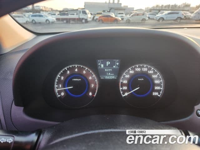 Hyundai Accent(новый кузов / новое поколение) 1.6 GDI top, 2011 10