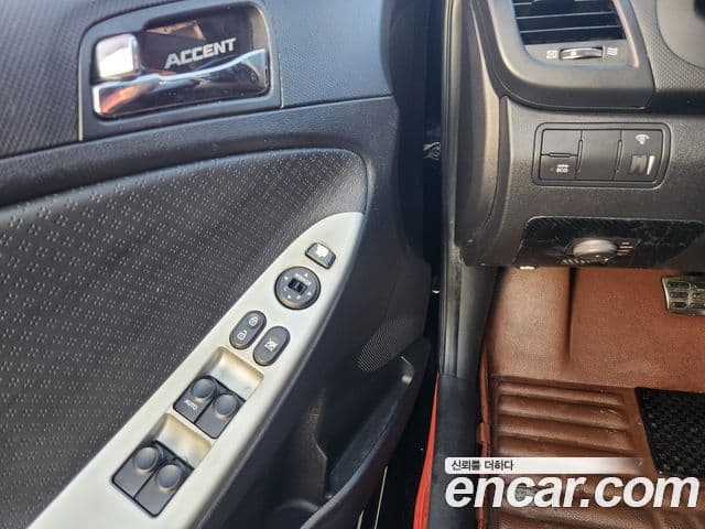 Hyundai Accent(новый кузов / новое поколение) 1.6 GDI top, 2011 15