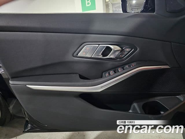 BMW 3시리즈 (G20), 2025 12