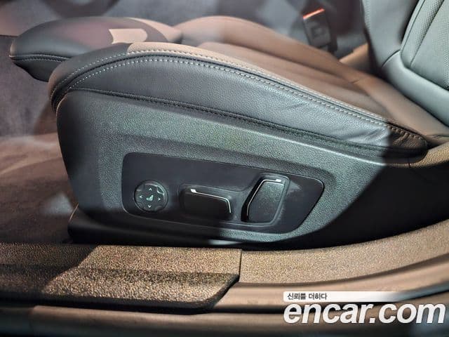 BMW 3시리즈 (G20), 2025 13