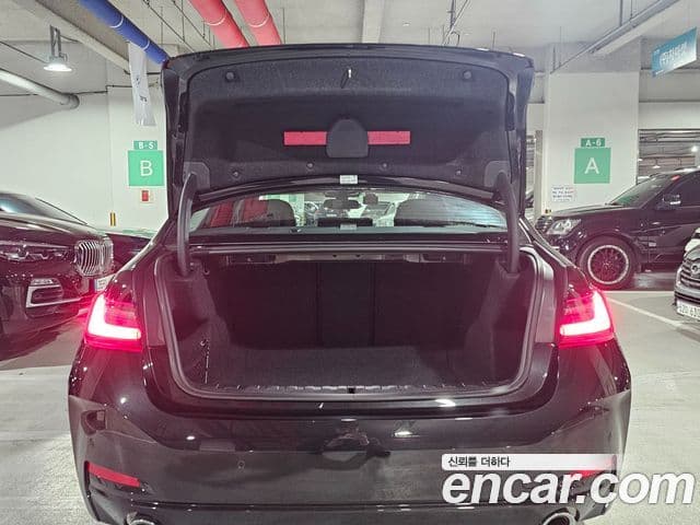 BMW 3시리즈 (G20), 2025 19